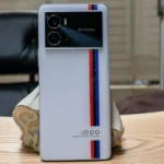 iQOO 15 Launches with Samsung 2K M14 OLED Display Bringing Next-Gen Visual Experience